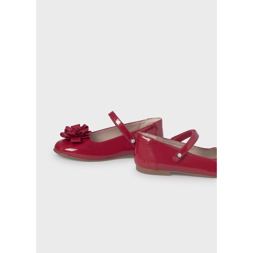 Patent leather flower mary jane shoes for girls